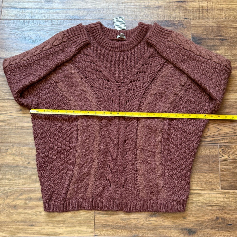 Urban Outfitters Madison Ecote Cable Knit Crewneck Sweater Size Medium NWT - Picture 7 of 11